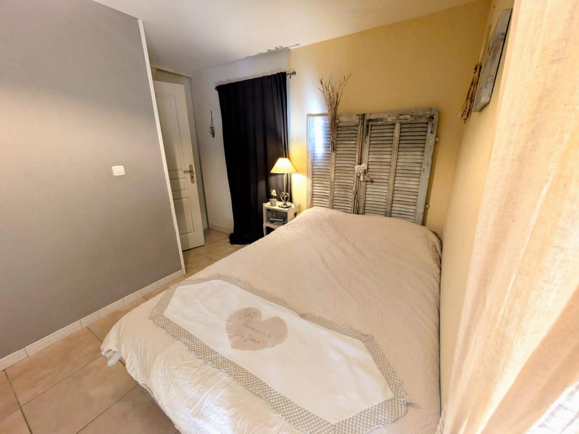 La Villa Jasmin مونتارو الغرفة الصورة